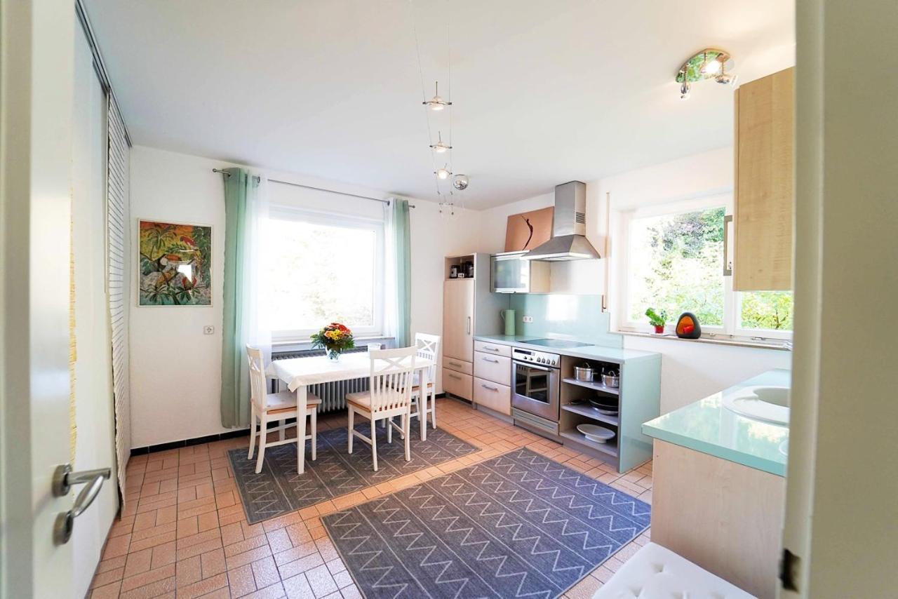 Ferienwohnung Im Haus Lotus Mit Grossem Balkon Und Garten Bad Urach Eksteriør bilde