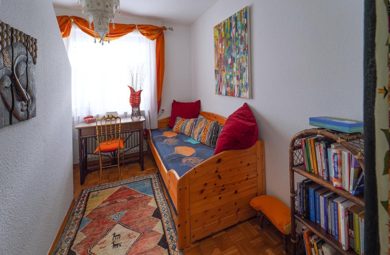 Ferienwohnung Im Haus Lotus Mit Grossem Balkon Und Garten Bad Urach Eksteriør bilde